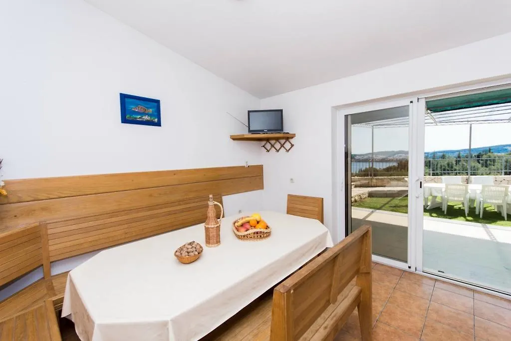 Apartments Meri Seget Vranjica 0*,