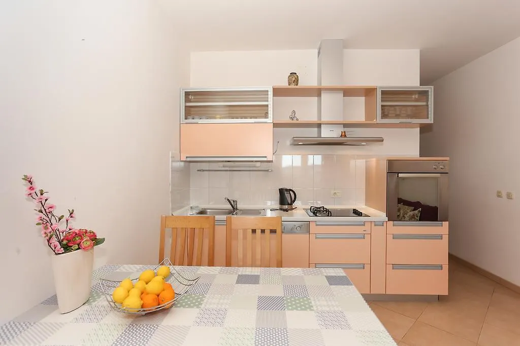 Apartments Meri Seget Vranjica Croatia